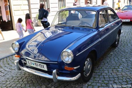 Mednarodna revija starodobnikov v Kamnik privabila ljubitelje klasičnih vozil (26)